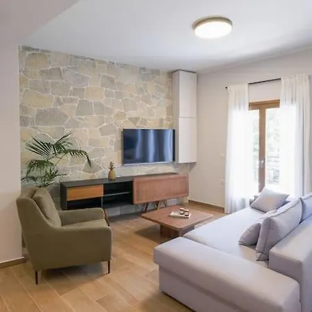 In Heart Of Old Town Saint Rocco's Chic Lejlighed