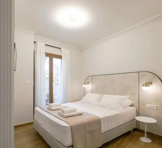 In Heart Of Old Town Saint Rocco's Chic Apartment Chania (Crete)