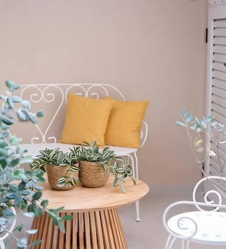 In Heart Of Old Town Saint Rocco's Chic Apartment Chania (Crete)