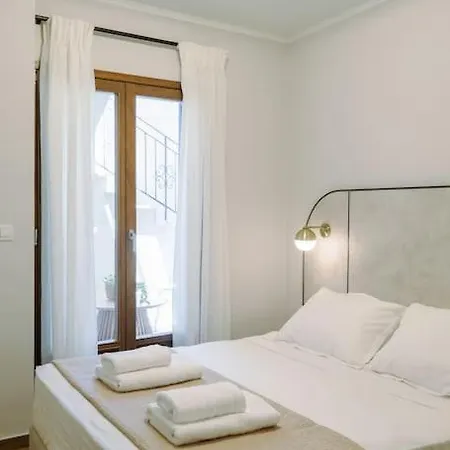 In Heart Of Old Town Saint Rocco's Chic Apartment Chania (Crete)