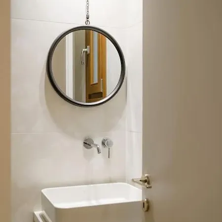 In Heart Of Old Town Saint Rocco's Chic *